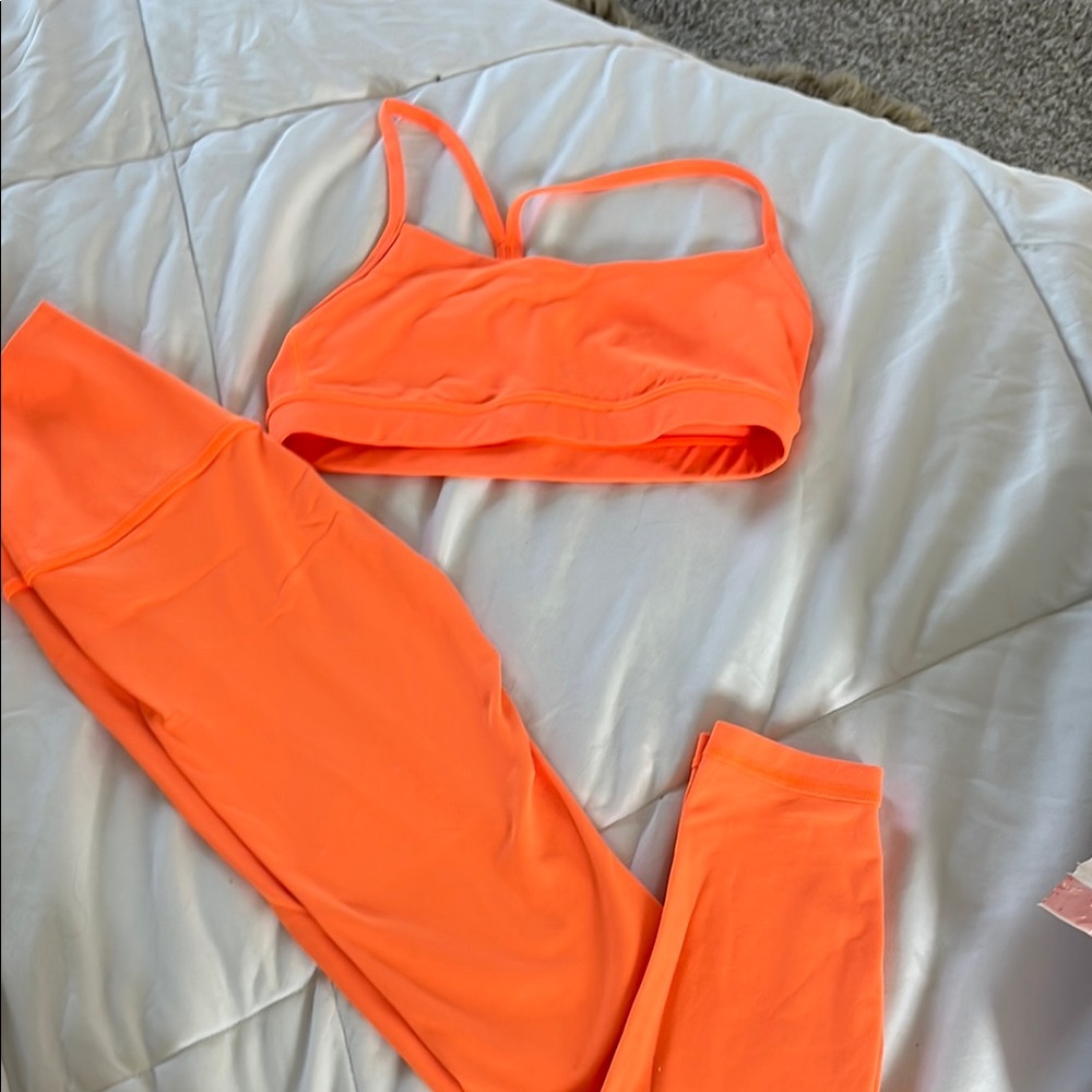 CRZ YOGA Orange Sports Bra and leggings SET NWOT